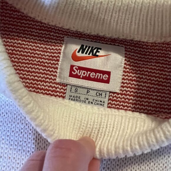 Supreme X Nike Swoosh Sweater White - Picture 3 of 4